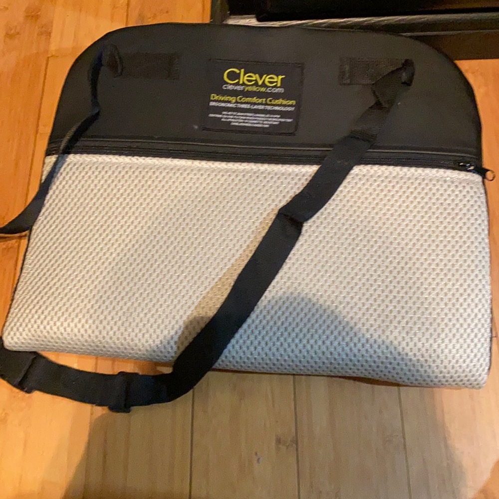 Clever yellow comfort driving cushion